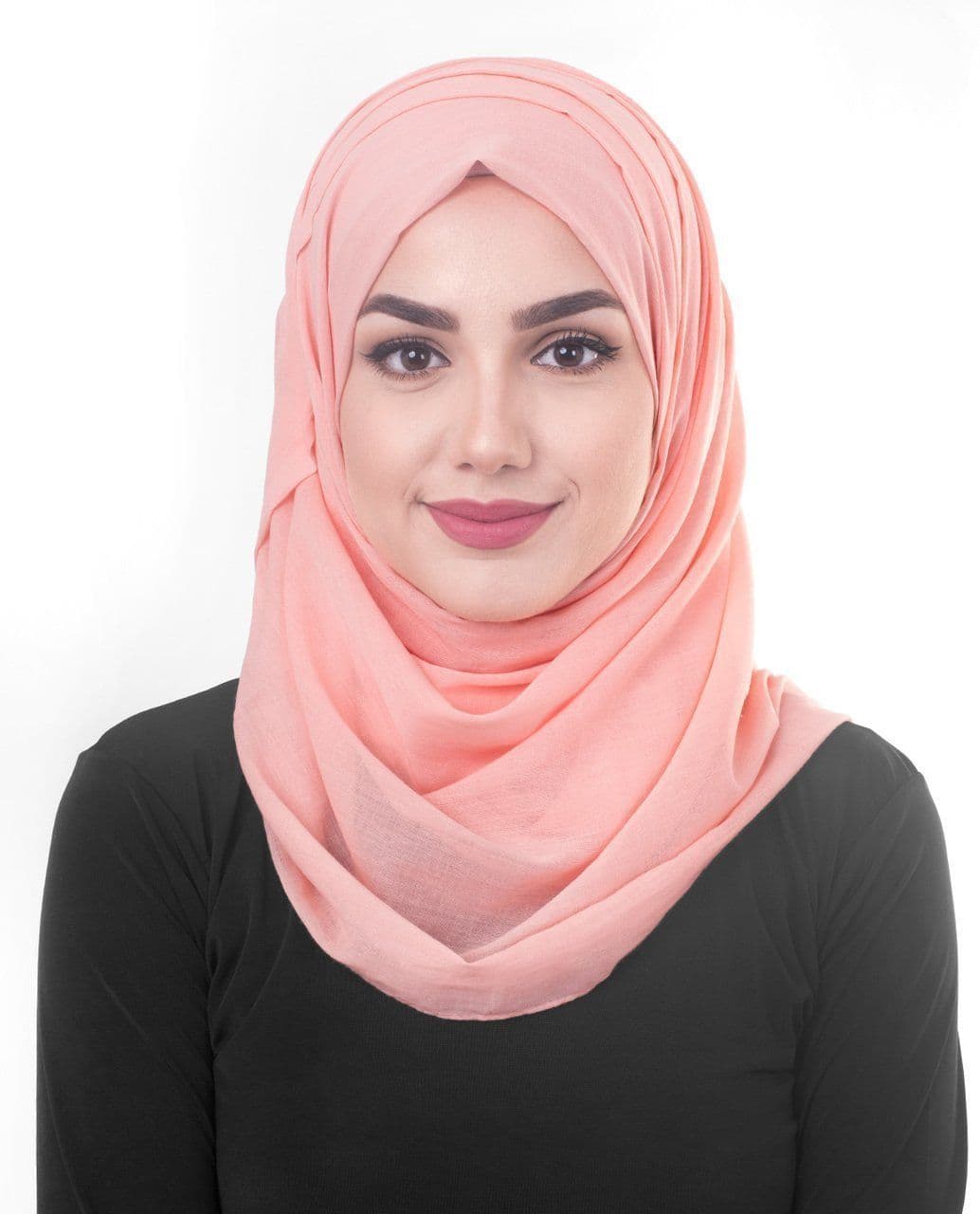 Tudung Styling Yang Buat Outfit Basic Terus Jadi ‘Eh Cantiknya’